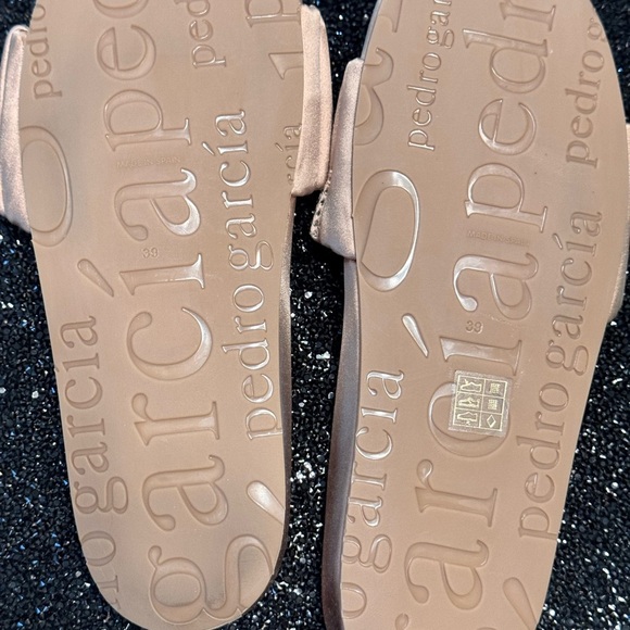 Pedro Garcia Women's Tan Slide Sandals - Picture 6 of 15